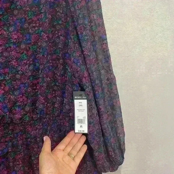 BCBG Paris Collared V-Neck Smocked Tiered Dress, Size XXL NWT - Picture 9 of 15